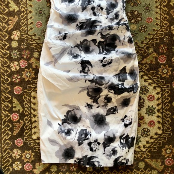 *NWT* White Floral-Print Surplice Neckline Cotton Dress - Made in Canada - XXS - Picture 7 of 16